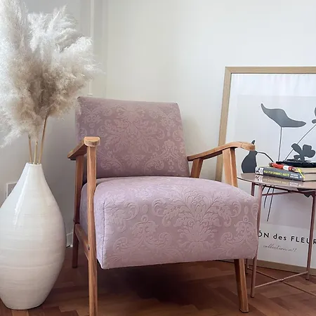 Apartman With A View On Center Park