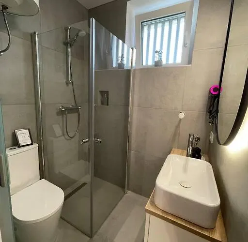 With A View On Center Park Apartment *