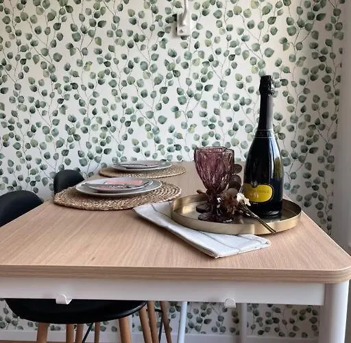 With A View On Center Park Apartment